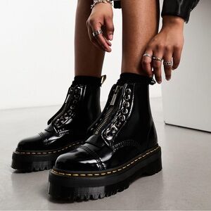 NEW Dr. Martens Sinclair black patent leather platform boot size 8